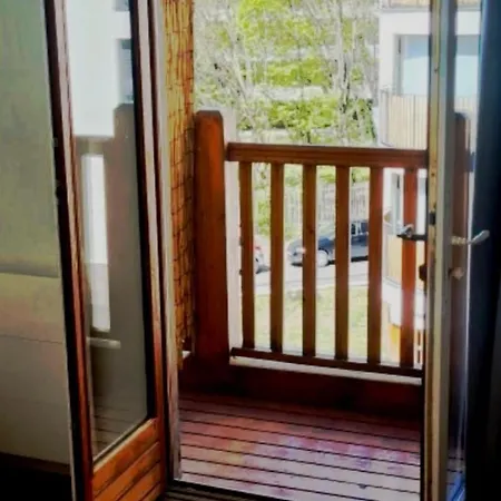 Confortable Studio, Jolie Terrasse A 350 M De Paris Apartmán Gentilly