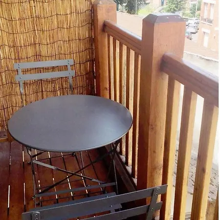 Confortable Studio, Jolie Terrasse A 350 M De Paris شقة *