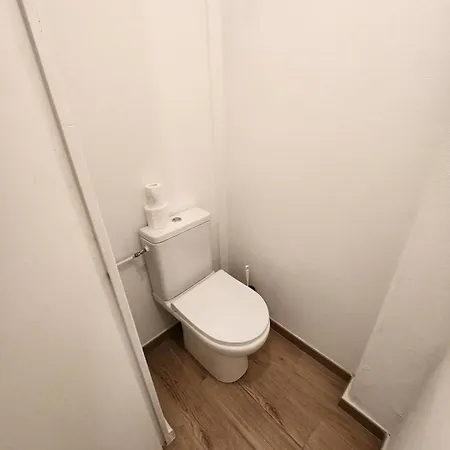 Apartmán Confortable Studio, Jolie Terrasse A 350 M De Paris Gentilly